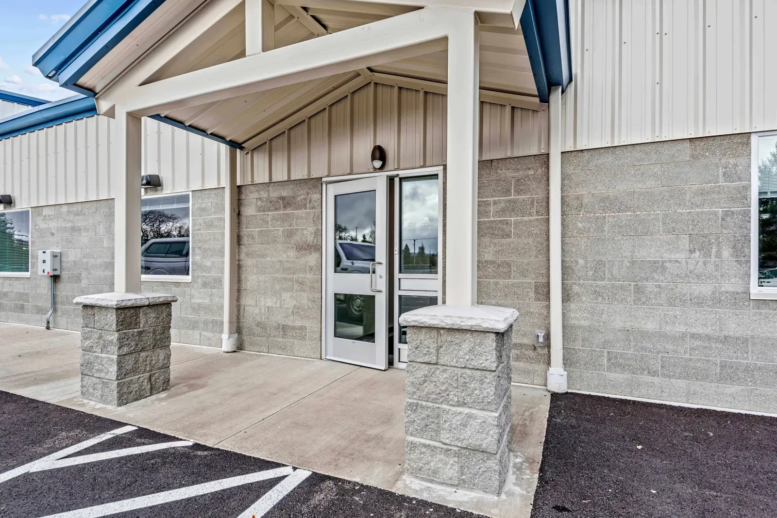 Image for Cascade Natural Gas | Elma Operations Building