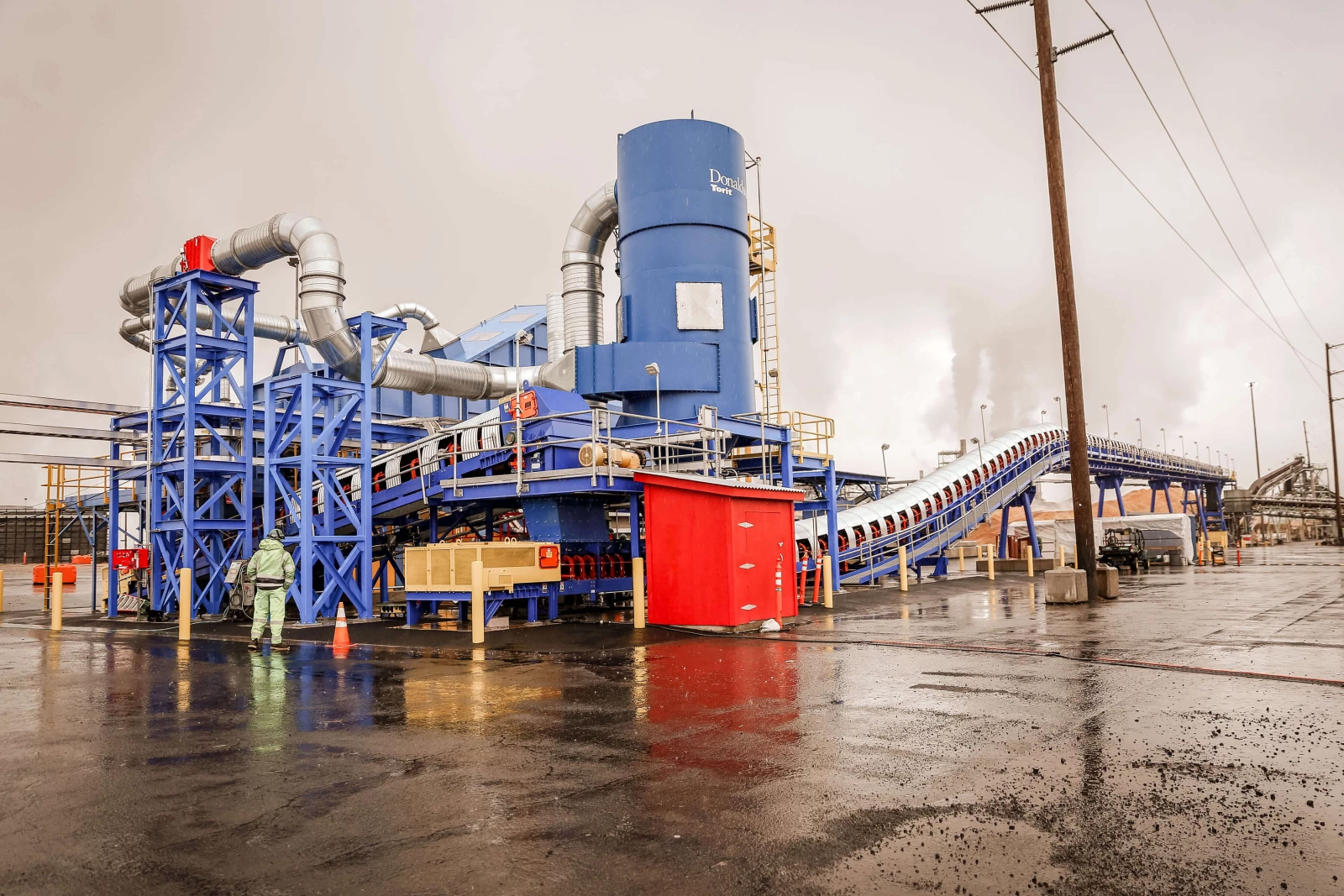 Image for Smurfit-WestRock | WestRock Truck Dump